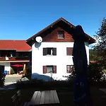 ゲストハウス Waldblick シュピーゲラウ