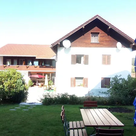 Casa de hóspedes Waldblick 2*